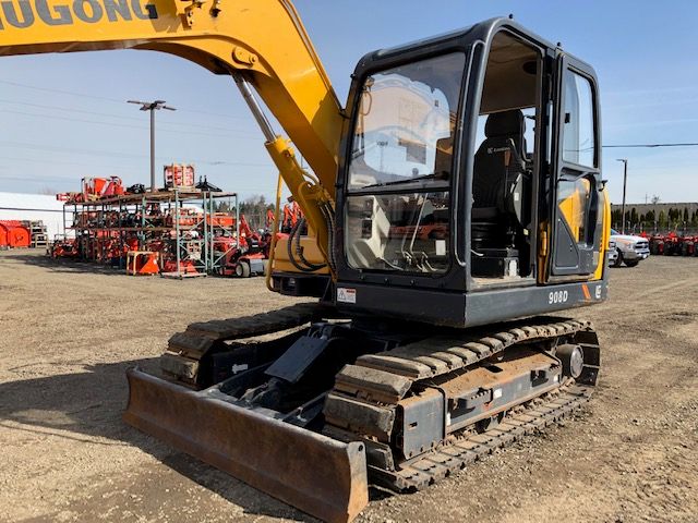 2016 – LIUGONG 908D Excavator